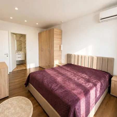 Apartmán Feel At 2 Tirana